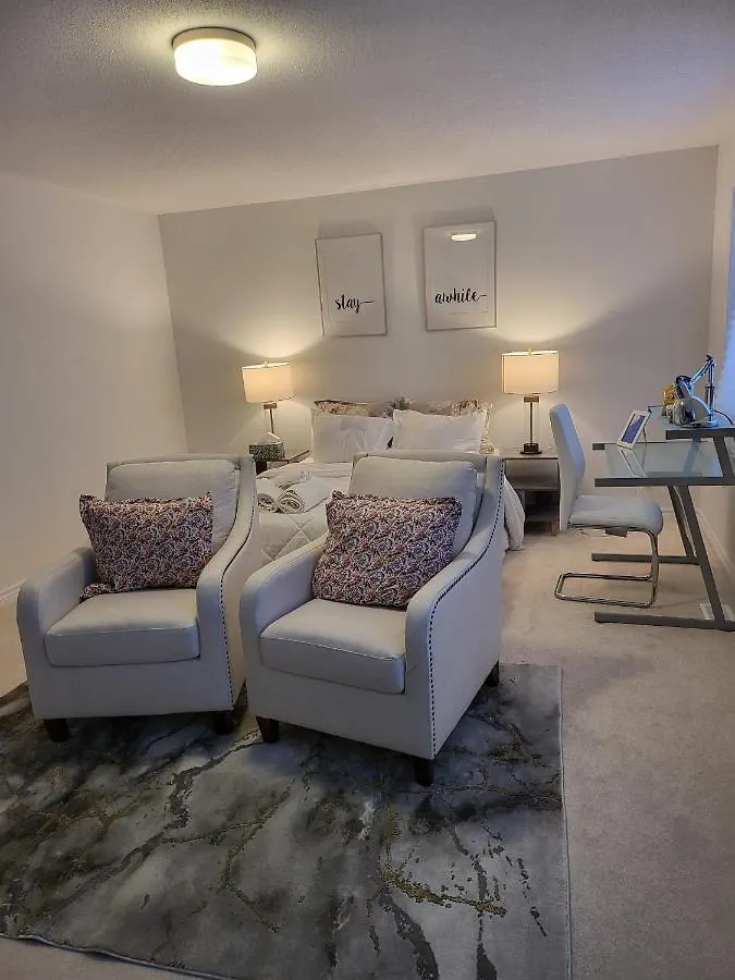 Frühstückspension New Luxury Home Ottawa Kanada